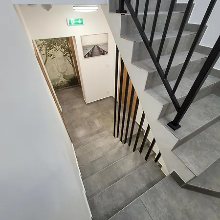 Central Hostel 旅馆