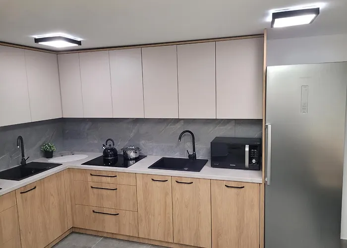 Central Hostel Хостел